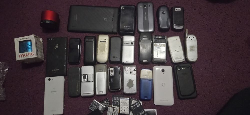 Lot telefoane vechi