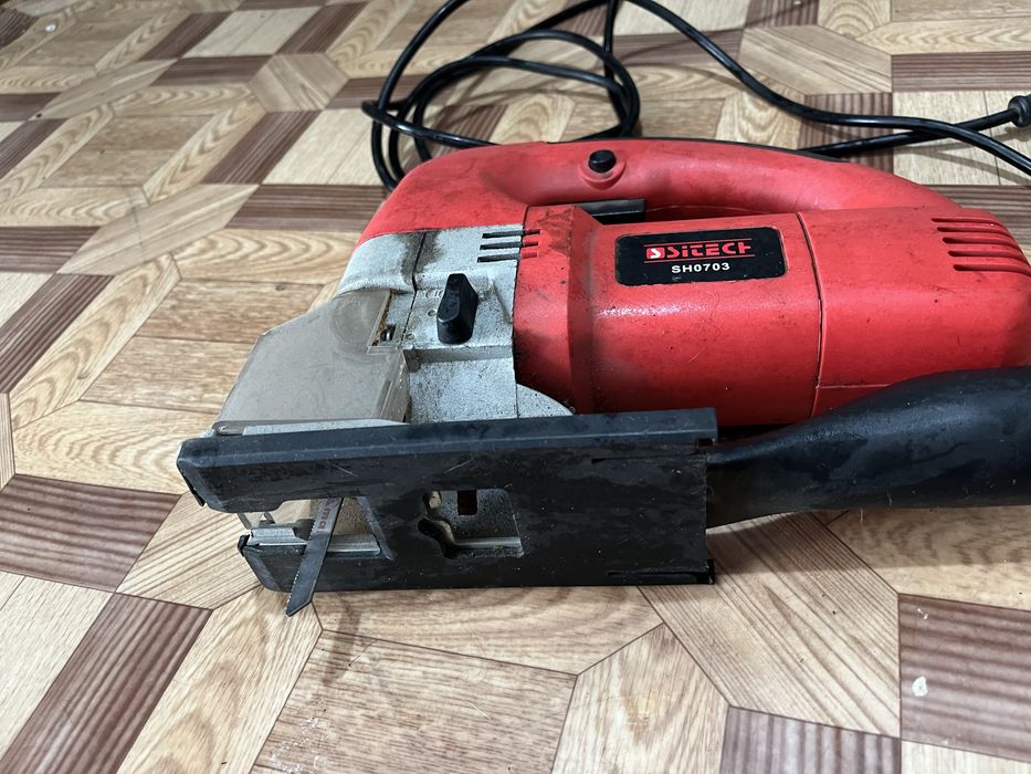 Лобзик по дереву