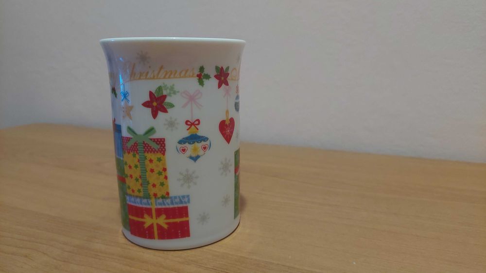 Коледни чаши за кафе