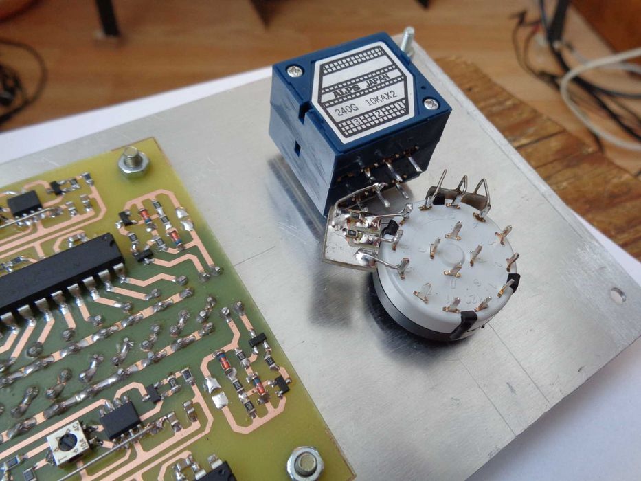 Amplificator Audio HiFi "Custom Made" 12.5W RMS, cu LM3886 si Vu-Metru