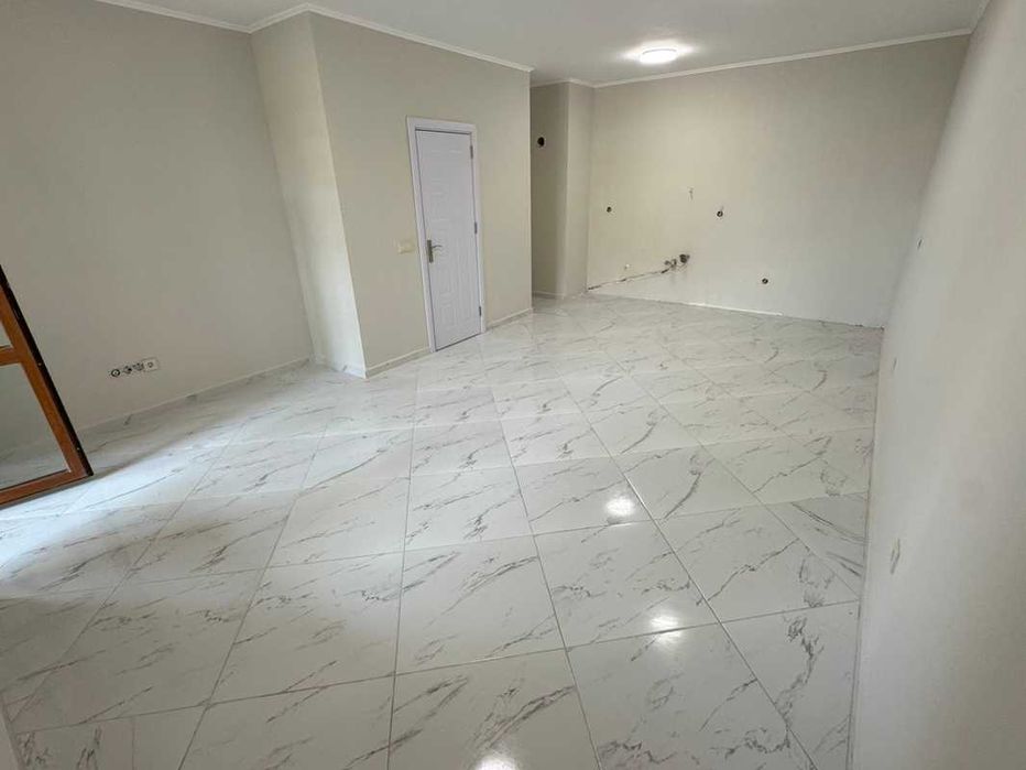 Продава се Двустаен апартамент в Търговище, Изток 1 - 67 кв.м за 792 €/кв.м - Снимка #2