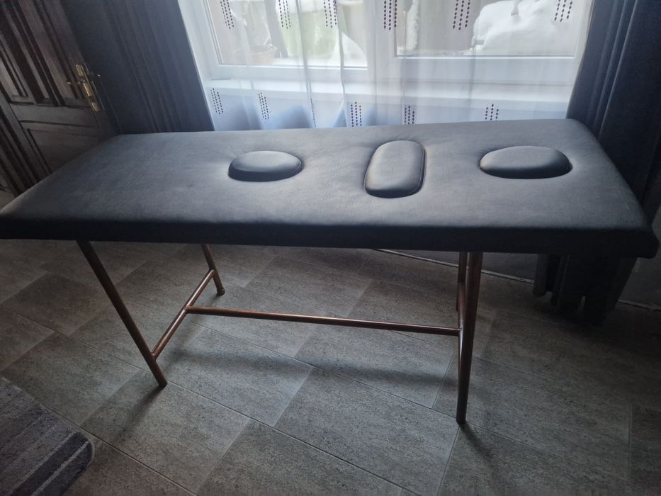 Masa sau pat pentru masaj