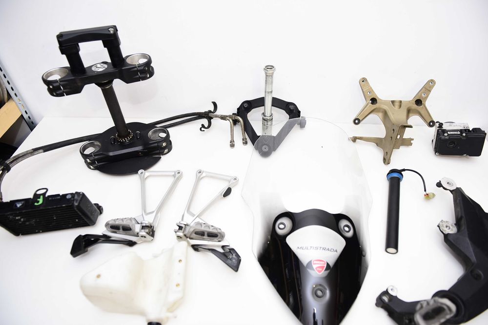 Ducati Multistrada 2010 2012   juguri parbriz scarite pasager radiator