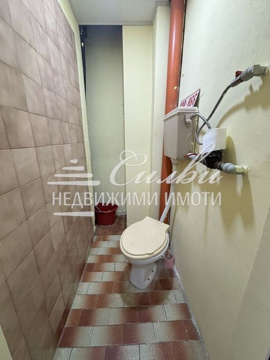 Дава се под наем Тристаен апартамент в Шумен, Добруджански - 90 кв.м за 306 € - Снимка #8