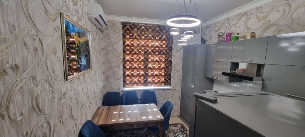 Новостройка Golden House 2/2/9 Карасу Авайхон 70м2