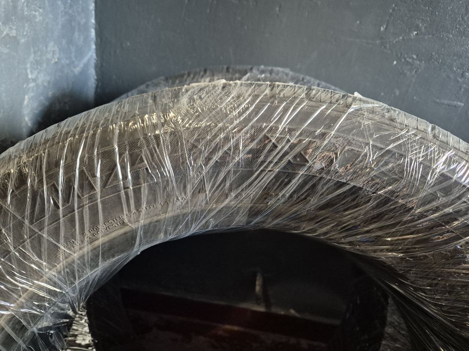 Maxxis Bravo HP 225 60 R18