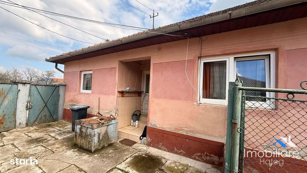Casa 6 camere – Salasu de Sus | Suprafata generoasa | Anexe incluse