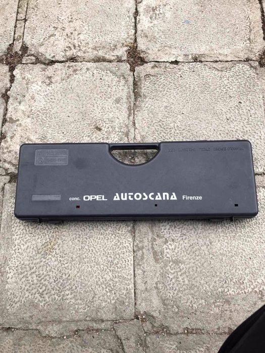 Триъгълник за Opel