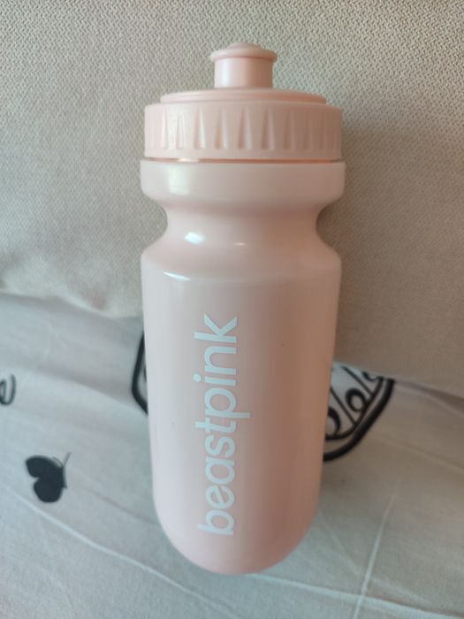 Avene Cleanance за кожа склонна към несъвършенства,КОМПЛЕКТ  КОМЕДОМЕД ПИЛИНГ ИНТЕНЗИВЕН КРЕМ 40 мл + ПОЧИСТВАЩ ГЕЛ ЗА ЛИЦЕ И ТЯЛО 200 мл + подарък