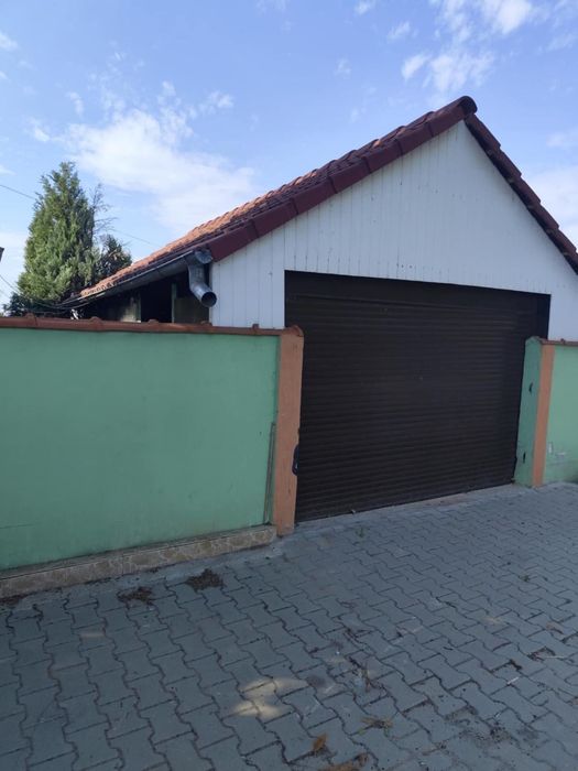 Casa de vânzare !!!