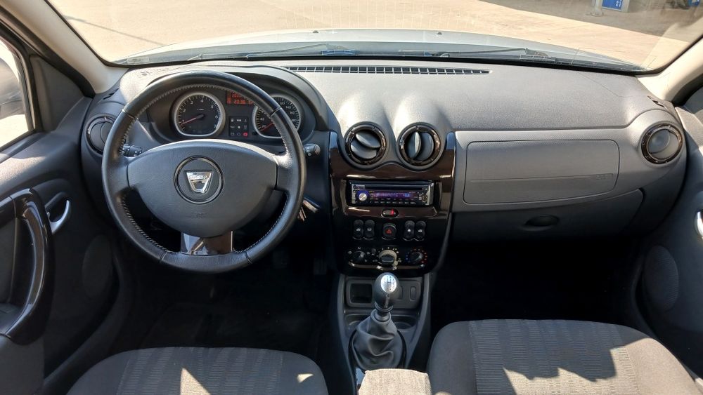 Dacia Duster 1.5 Dci 110 Cp**6+1 trepte**2011**ITALIA, fara rugina**206.000 km reali**IMPECABIL**