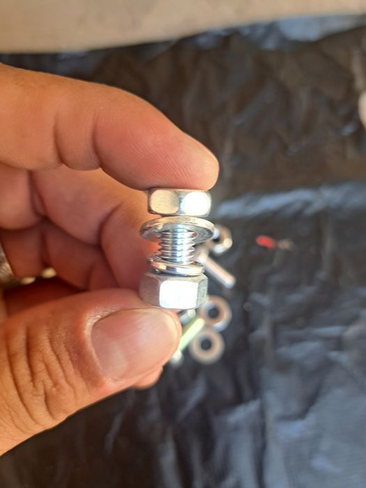 Болт/ Гайка/Шайба