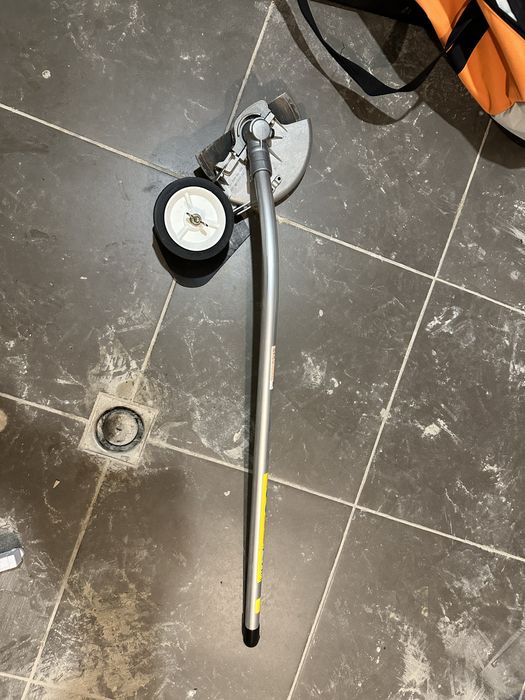 Stihl FCB Приставка за обкантване