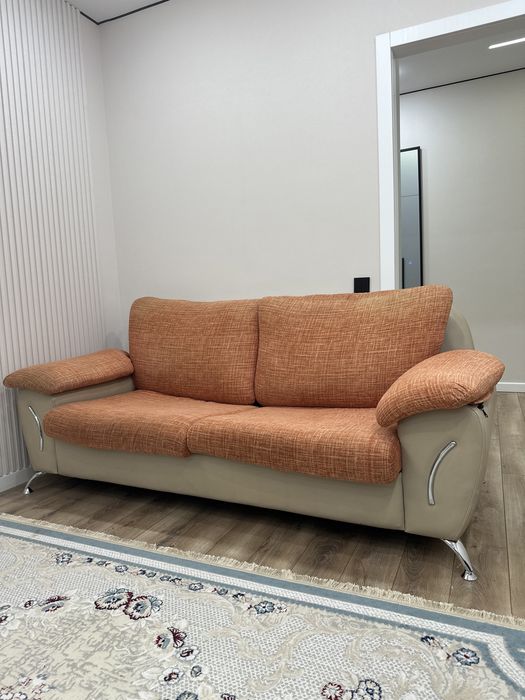 Срочно! Продам диван б/у, цена снижена