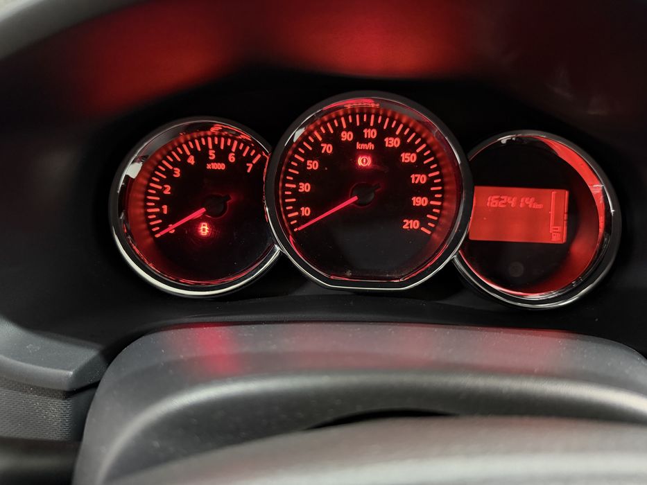 Dacia Sandero 1.2 Laureate – Benzină – Rate - Garantie