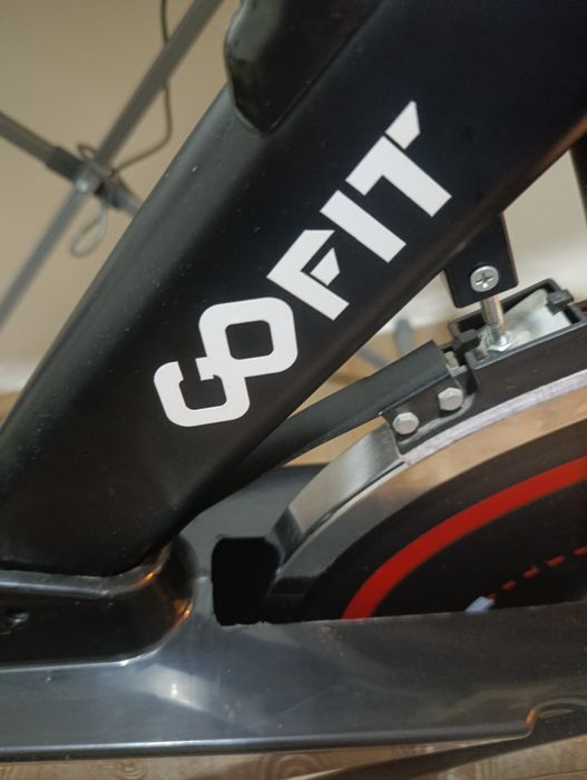 Спортивный велотренажер