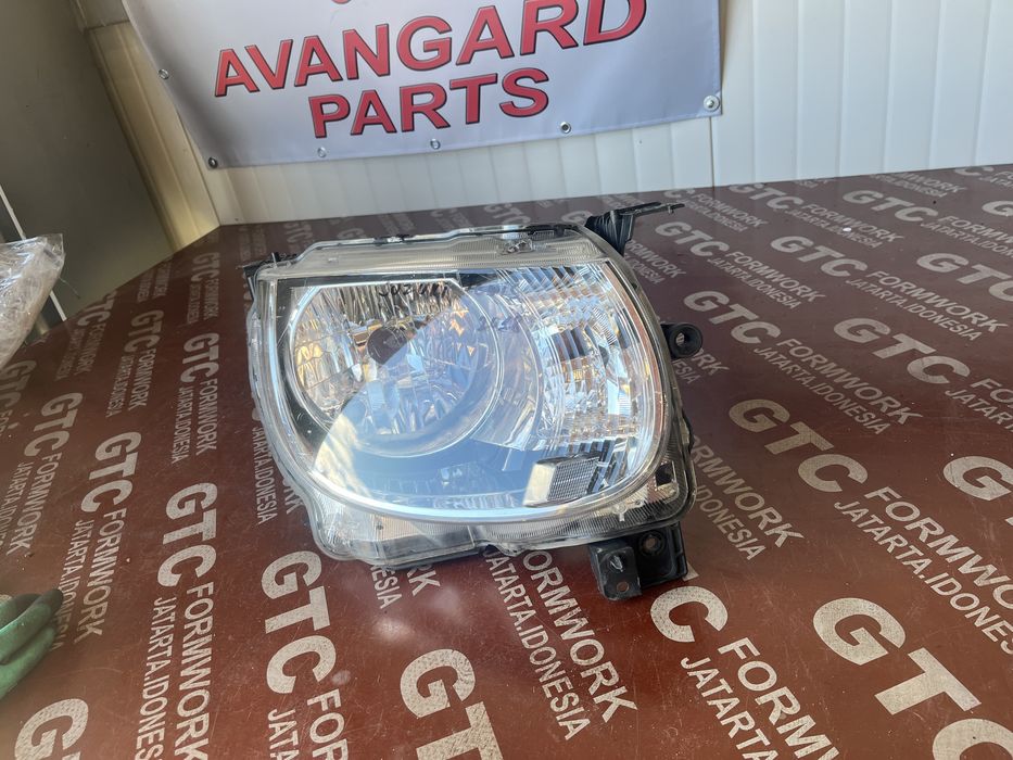 2 броя ляв и 1 брой десен фар Suzuki Ignis 3 2016-