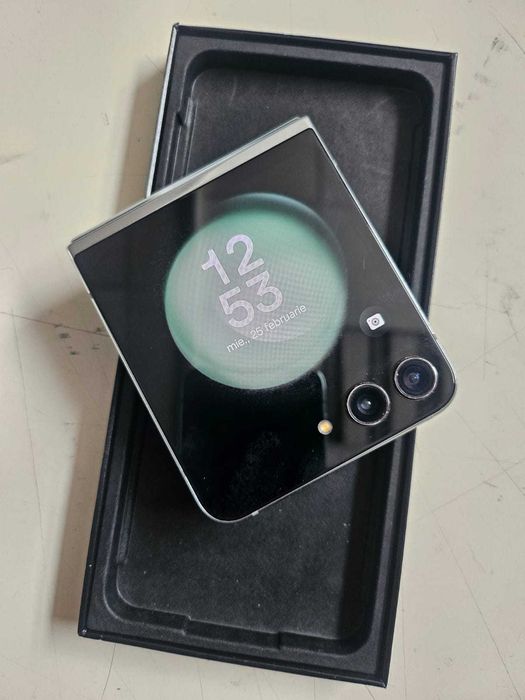 Telefon Samsung Galaxy Z Flip5 256GB 8GB RAM 5G Dual SIM Mint Green!