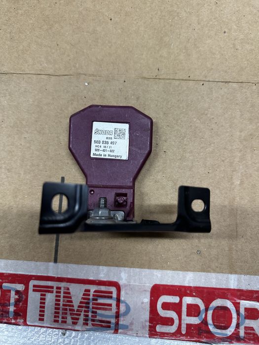 Antenă amplificator skoda octavia 4.cod:5E0035497.