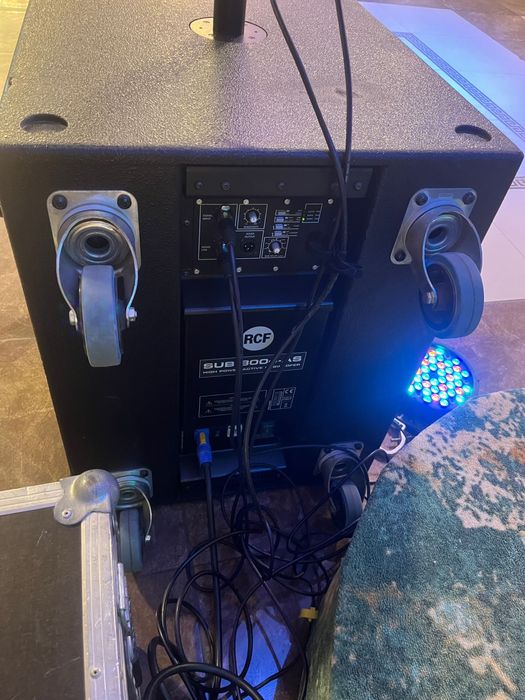 Boxe RCF Sub 8004 si RCF Hdl 20