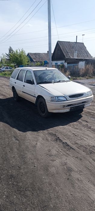 Форд экскорт 1995 года