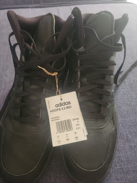 Adidas кроссовки