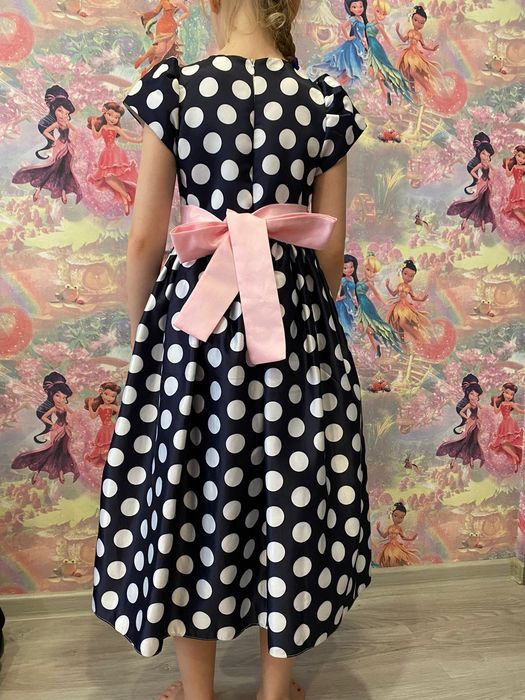 Продам платье для девочки