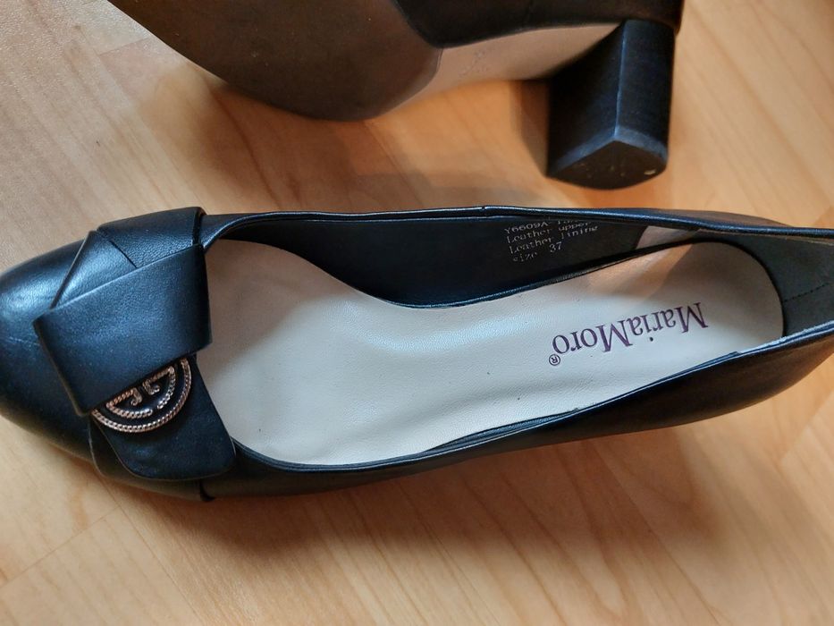 Продам туфли новые