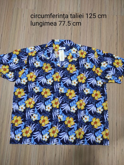 Camasa inflorată Hawaii 3XL are 125cm de jur împrejurul burții