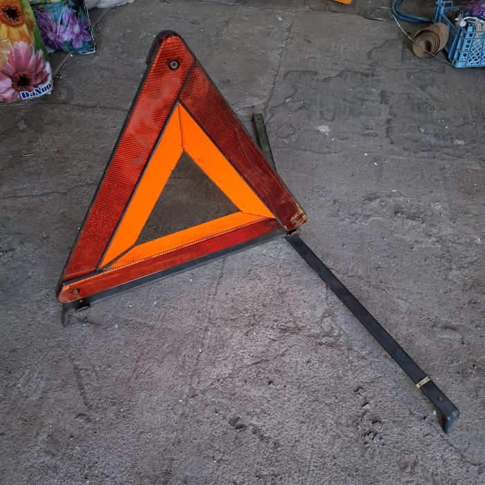 Знак аварийной остановки