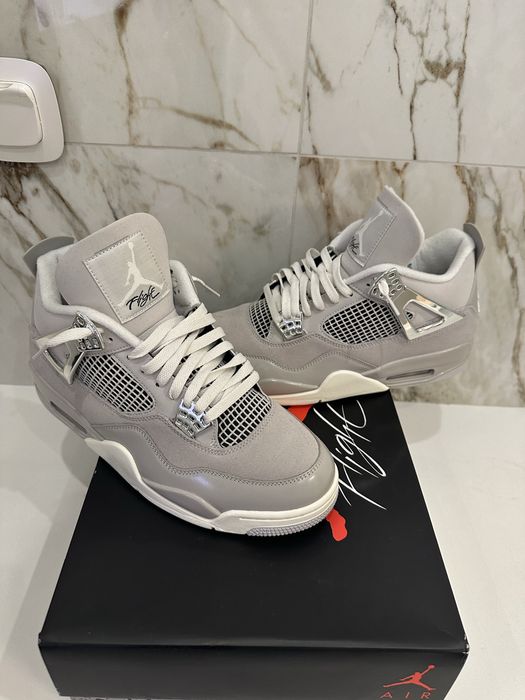 Air Jordan 4 Frozen Moments 44 номер