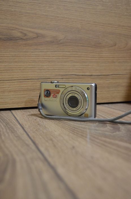 Дигитален фотоапарат Panasonic FS6