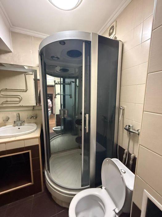 Душевая кабина. Самовывоз