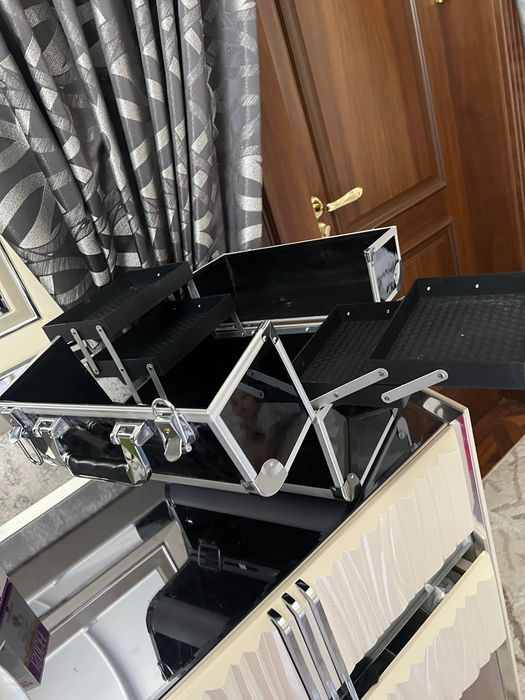 Органайзер для визажистом