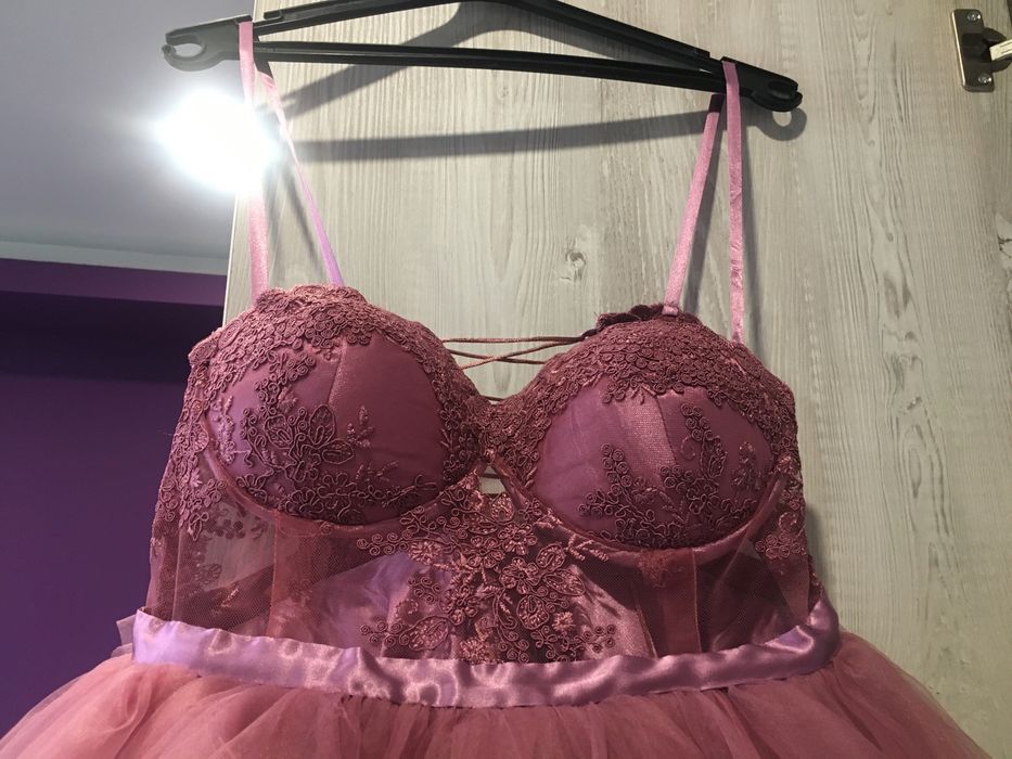 Рокля/Шаферска/Официална