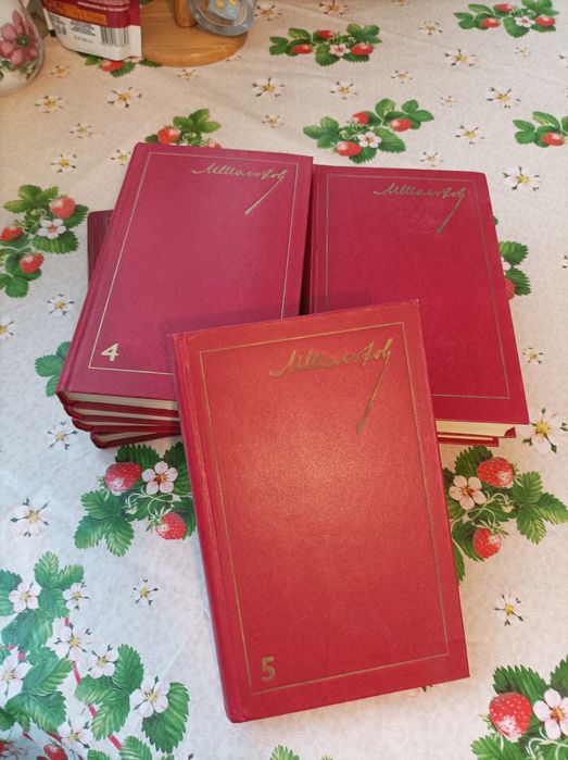 Книги А Гайдар и М. Шолохов 8 томов