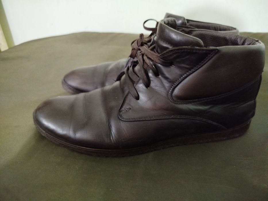 Продам кожаную обувь.