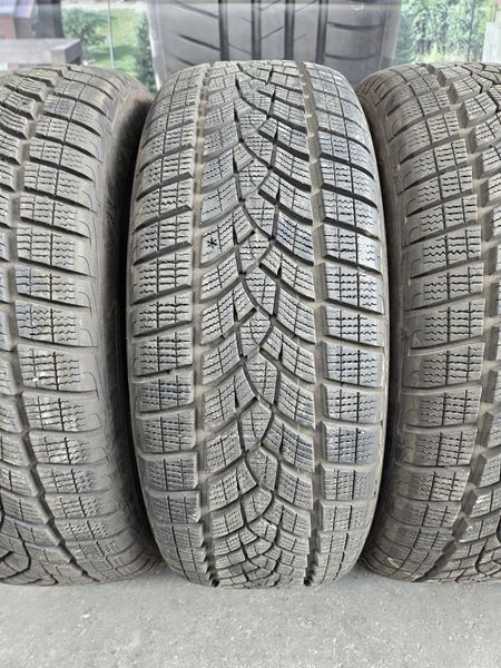 215/55/18 GOODYEAR 4бр