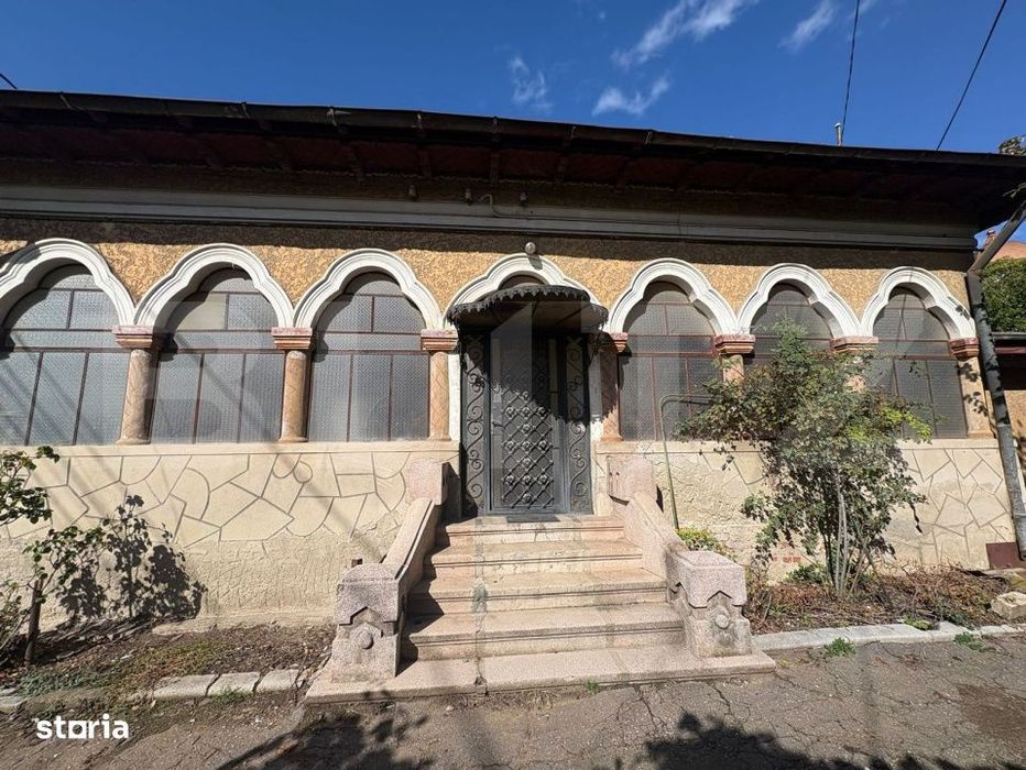 Casa de vanzare pentru renovare sau demolare – zona premium Caraiman