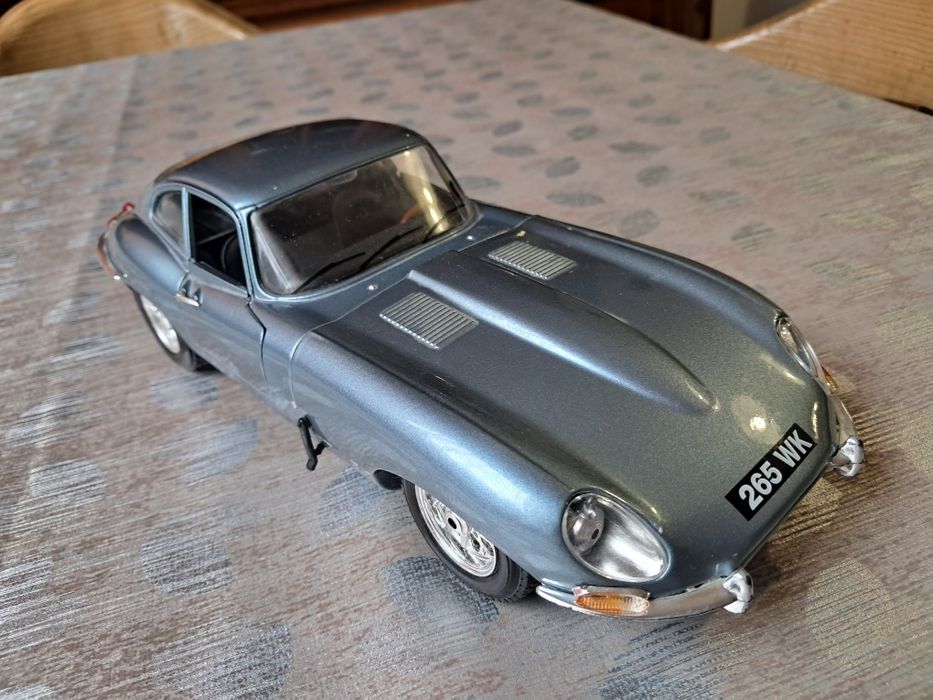Колекционерска количка Jaguar 1981
