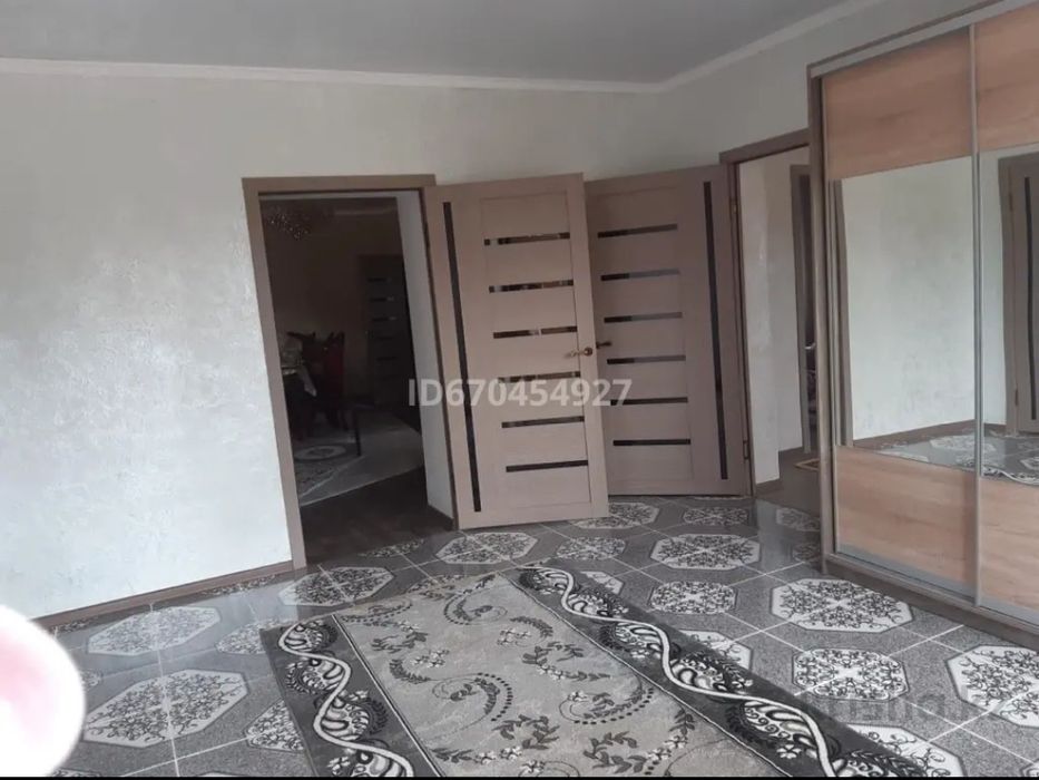 Дом в центре Мерке .