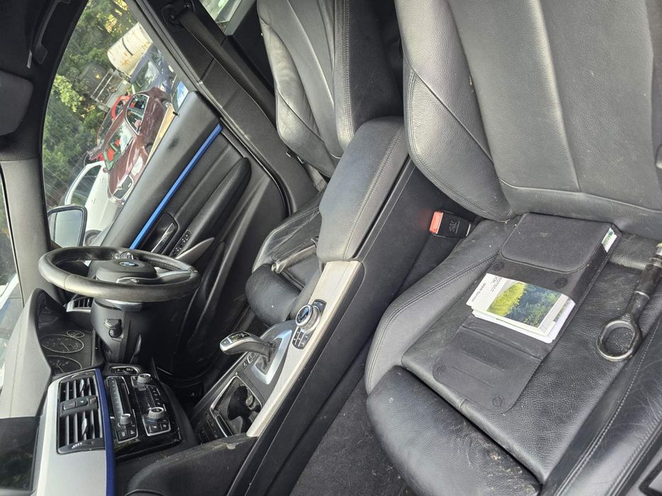 Продавам бмв ф31 18г 320i на части