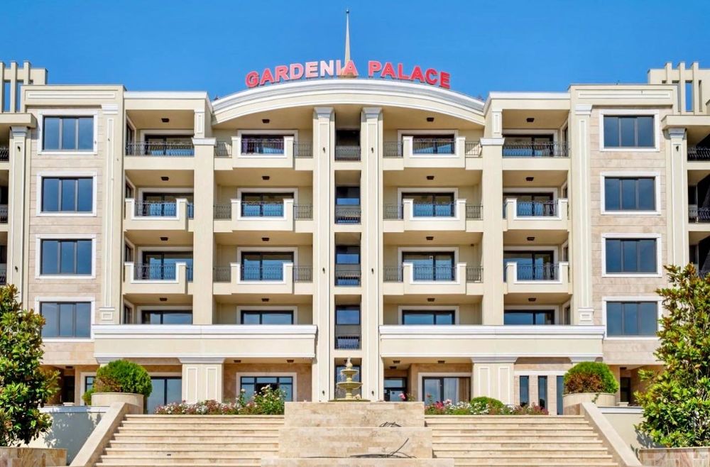 Продава се Тристаен апартамент в Поморие - 125 кв.м за 1599 €/кв.м - Снимка #1