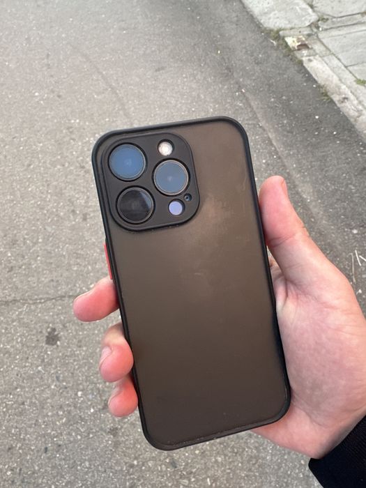 Iphone 15 pro  ..