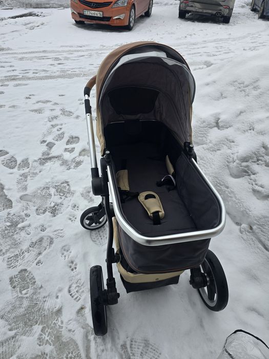 Коляска для малышей