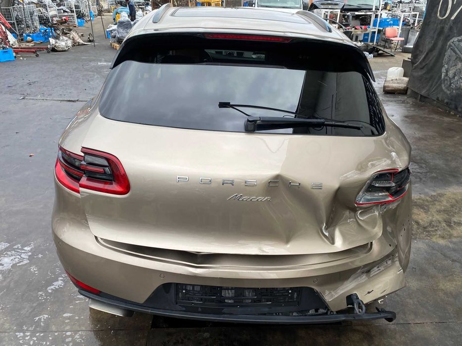 Dezmembrez Porsche macan 95B 2.0 turbo/interior/usa macan/stop/navi/