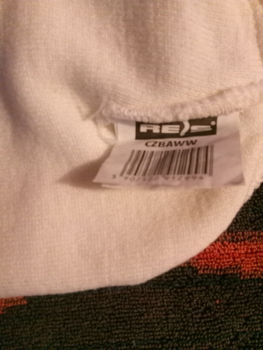 Caciuli albe,, Rocawear,,