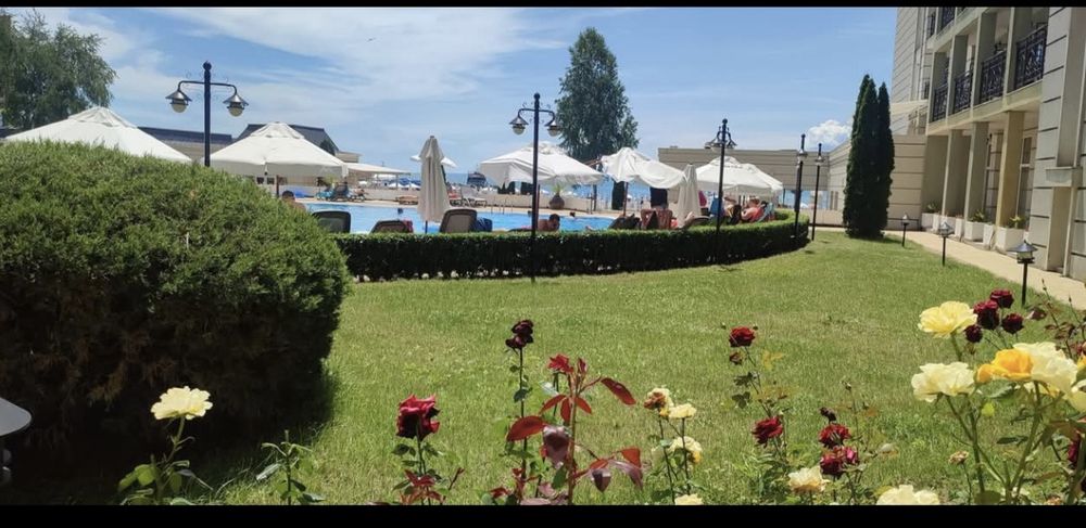 Две студиа за летния сезон в хотел "Феста Поморие"