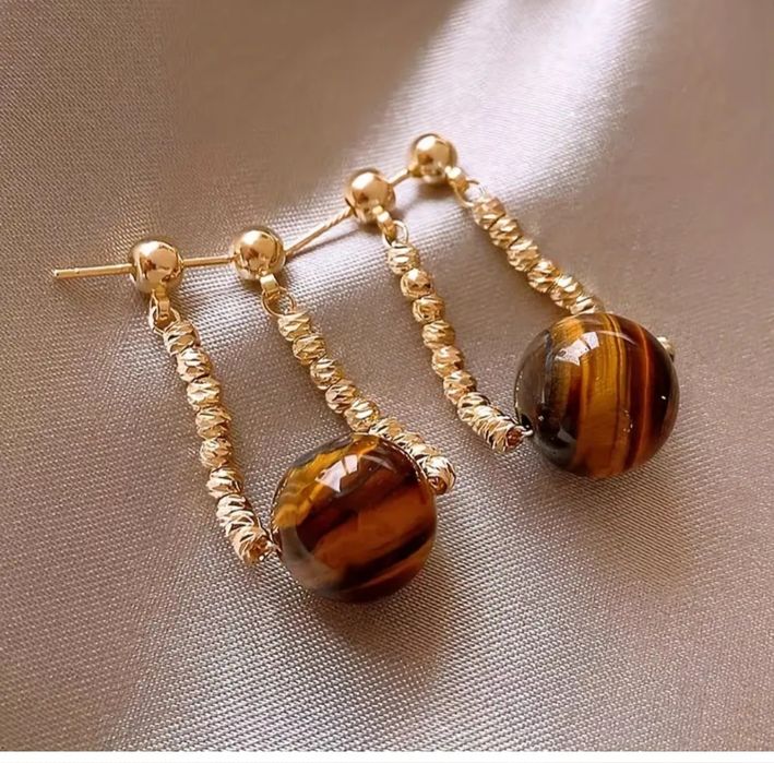 Прекрасни обици.