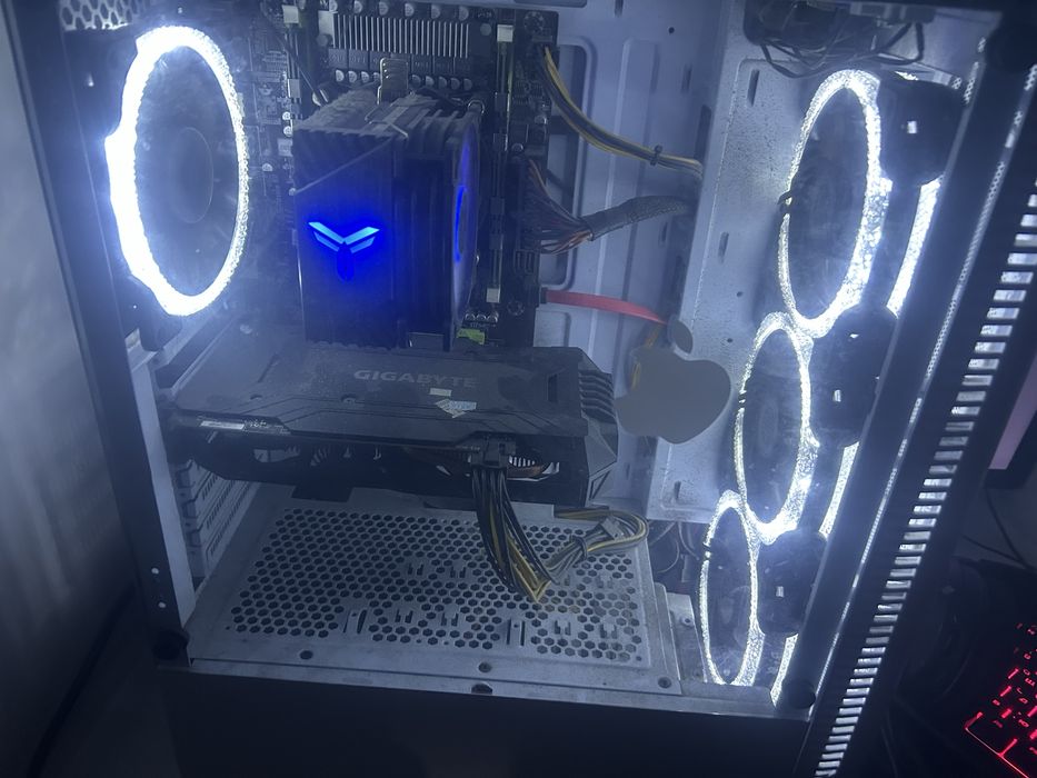 Продам мощный игровой компьютер